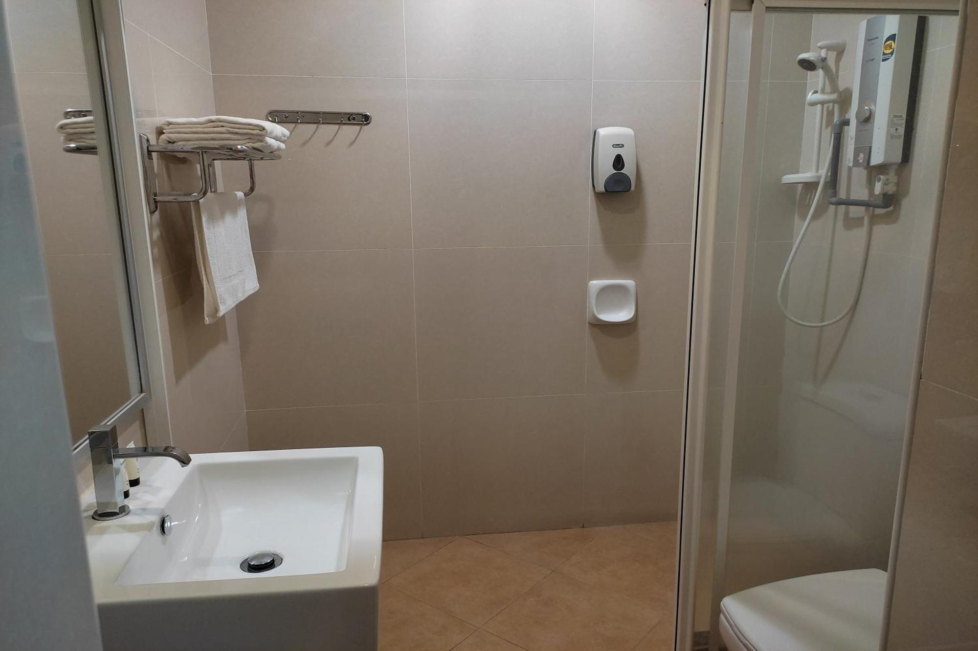 Hotel D'New 1 Kk Sabah Donggongon Bagian luar foto